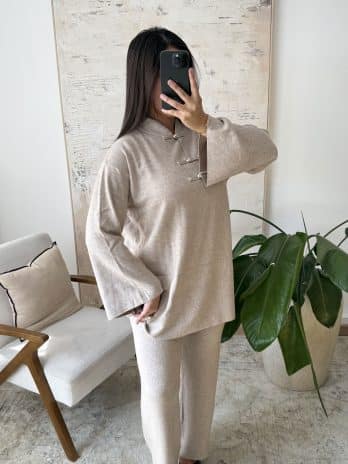 Ensemble en laine avec boutons Japonais